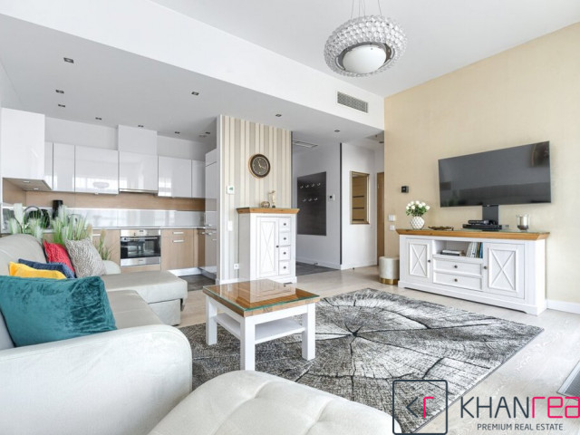 Apartament z widokiem na morze i piaszczystą plażę
